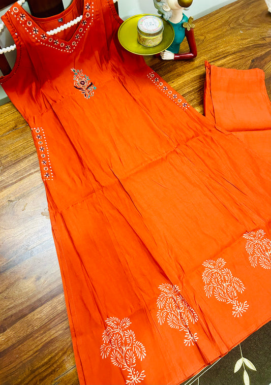 Saheli- Minimalistic Suit Set